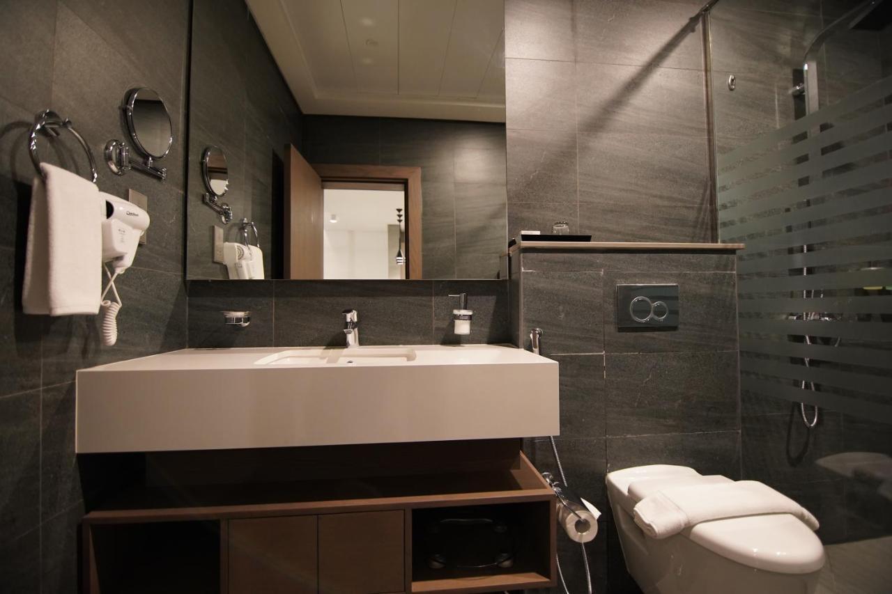 Abar Hotel Apartments Dip-1 Dubai Eksteriør billede